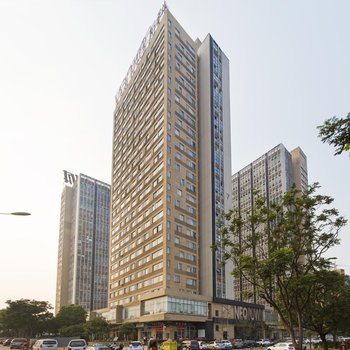 鼎利公寓(长沙高铁南站店)