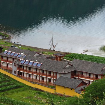 泸沽湖爱这生活逦水庄