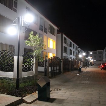 丽江顶点户外之家鸿益客栈