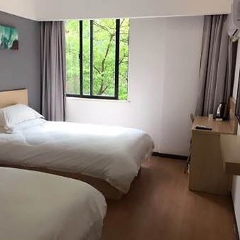 上海博速电竞酒店