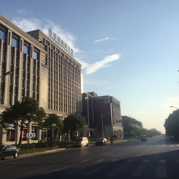 �Ϻ�Сʱ�����޾Ƶ��ṩͼƬ