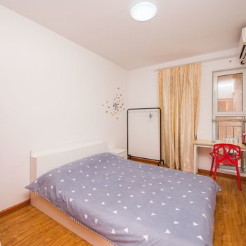 青岛一个嘴巴子普通公寓酒店提供图片