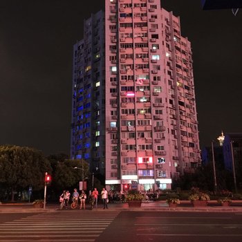 上海笑一笑公寓酒店提供图片