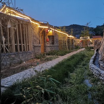 君子居客栈(泰安里峪村店)酒店提供图片