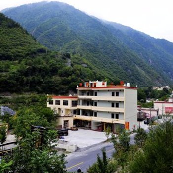 理县毕棚沟第一家住宿