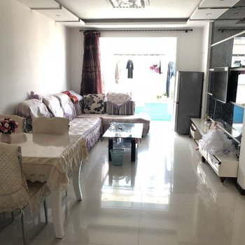 日租短租环境好公寓(东戴河海港路店)