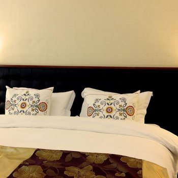 拉萨格桑花香水岸酒店酒店提供图片