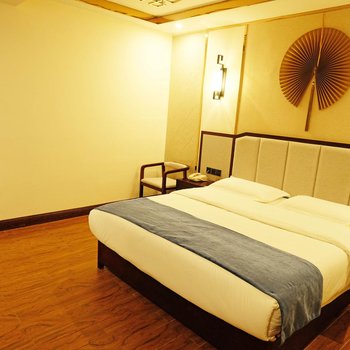 华翔大酒店(重庆解放碑女人广场店)