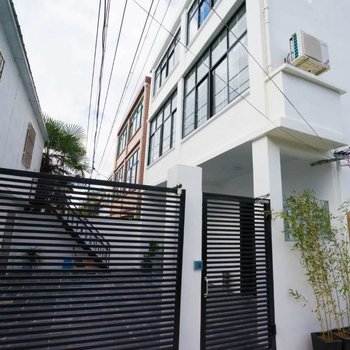 上海优质民宿(便民路店)酒店提供图片