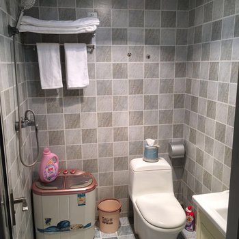 重庆关关雎鸠普通公寓(和平路店)酒店提供图片