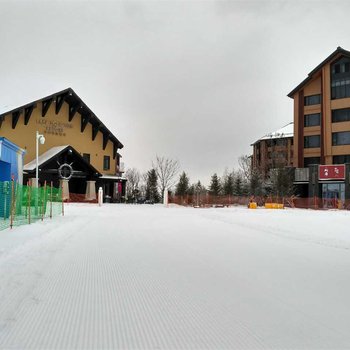 吉林青山万科度假区快乐滑雪公寓酒店提供图片