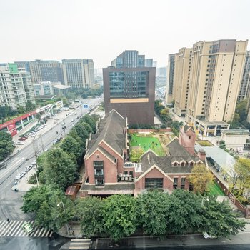 成都熊门客栈(高棚西路分店)