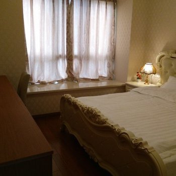 上海虹桥国展中心法式水岸花园公寓(中华路分店)酒店提供图片