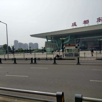 成都东站芳芳民宿(云顶山路分店)酒店提供图片