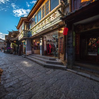 丽江青枝绿叶客栈雨巷店
