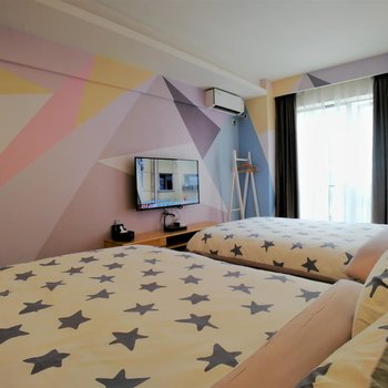 广州柏啦图动漫主题公寓招商公馆店酒店提供图片