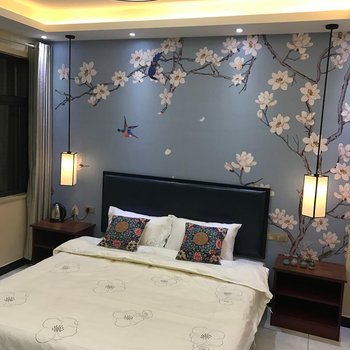 七天时尚主题公寓(武汉火车站店)