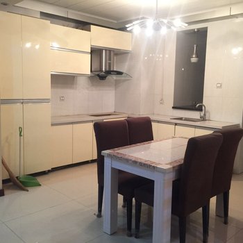 营口温馨豪宅酒店式公寓酒店提供图片