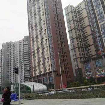 成都温江财大万盛地铁口温馨佳园公寓(学府路分店)