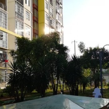 西双版纳版纳琳琳小屋公寓(允南一路分店)