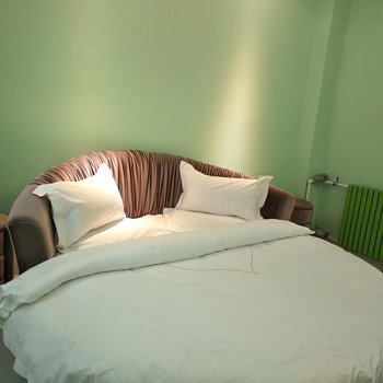 灵武宁东东龙时尚主题酒店酒店提供图片