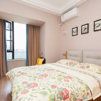 重庆山城温馨之家公寓(木桃路分店)酒店提供图片