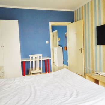 上海秋意凉amp普通公寓(康定路店)酒店提供图片