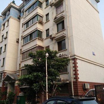 若比邻连锁求职公寓(南京大树根店)