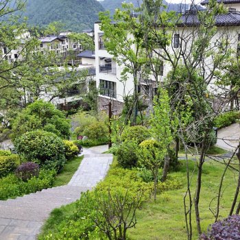 神农架琳菲度假公寓