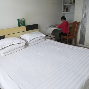 兴安盟阿尔山地址公园公寓(共建街分店)