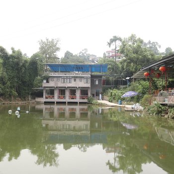 重庆龙洞湾鱼塘农家乐