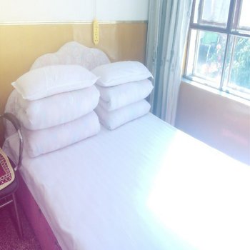 额济纳旗秋风之旅家庭客栈酒店提供图片