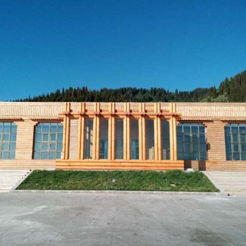 博乐天山圣湖避暑山庄