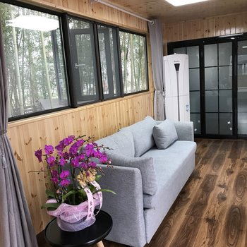 上海禾小馆集装箱酒店提供图片