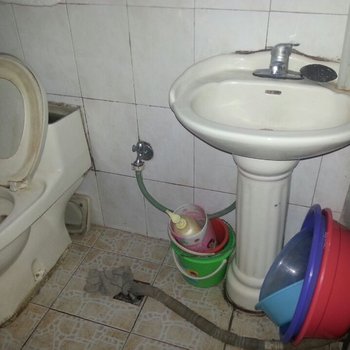 丹东鸿利招待所