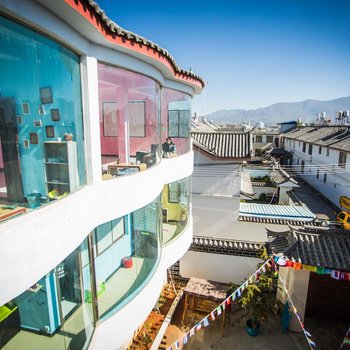 疯人院连锁青旅(丽江店)