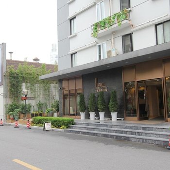 上海一居酒店公寓(漕河泾开发区地铁站店)