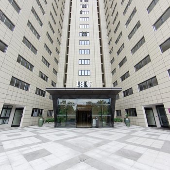 星驰服务公寓(武汉江大店)