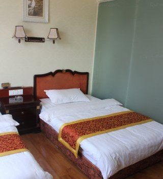 若尔盖川渝假日酒店酒店提供图片