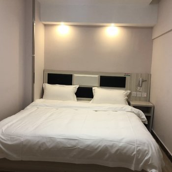 北京云逸宾馆(解放军总医院第八医学中心安河桥北地铁站店)