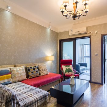 重庆在37楼俯瞰渝中半岛城市天际线江景两房普通公寓酒店提供图片