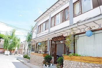 大理古城春天里客栈