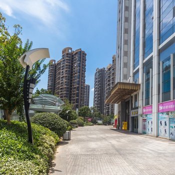 斯维登服务公寓(南昌恒茂梦时代店)