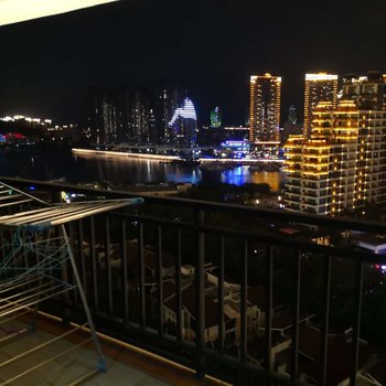 三亚时代海岸?海天居公寓(梦幻乐园分店)
