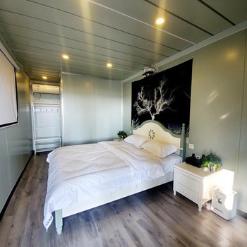 东兴拾光海岸客栈酒店提供图片