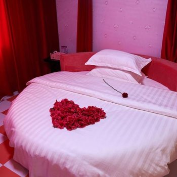 青岛红樱桃情侣主题酒店酒店提供图片
