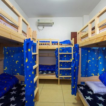 重庆时光印记青年公寓(解放碑洪崖洞江景店)酒店提供图片