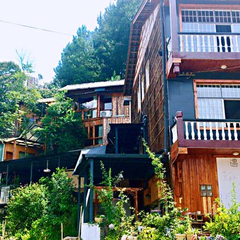 张家界遇猫居民宿
