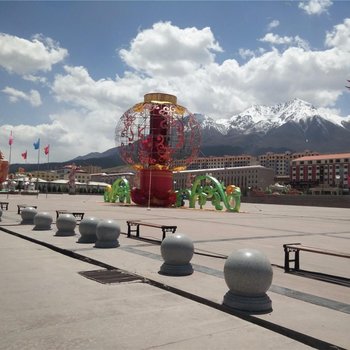 艳阳兰天家庭宾馆(祁连福康店)