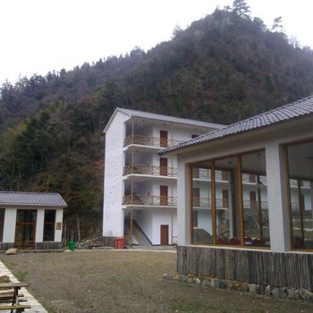 桐庐溪舍度假山庄